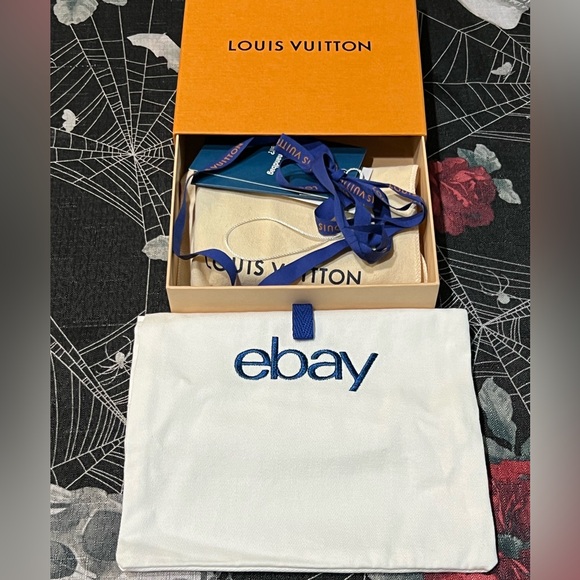 Louis Vuitton x Virgil Abloh Bleached Blue Bandana Monogram Slender Men’s Wallet - Picture 14 of 14